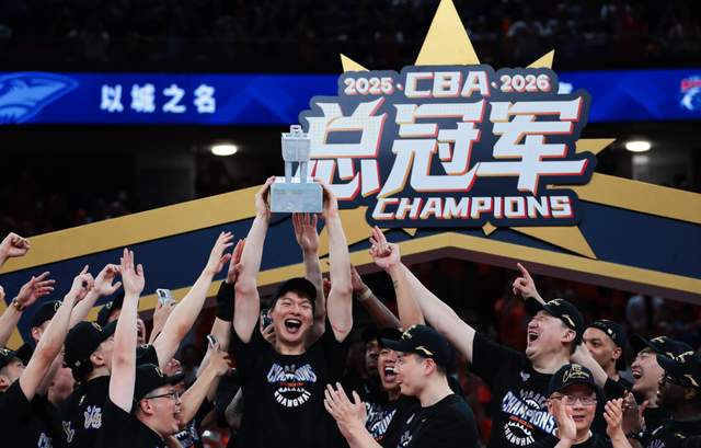 乌法115k欧元买断阿加波夫,结束租借正式加盟