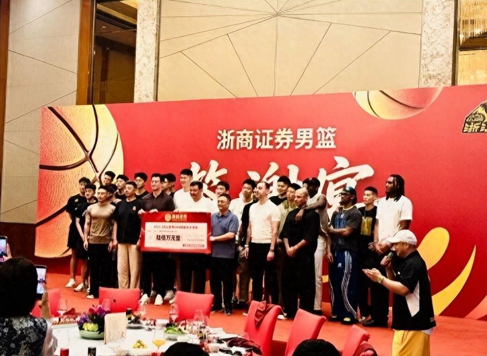 熊猫体育广告收入创新高，卖队价7年翻5倍，不好看的NBA越来越赚钱了